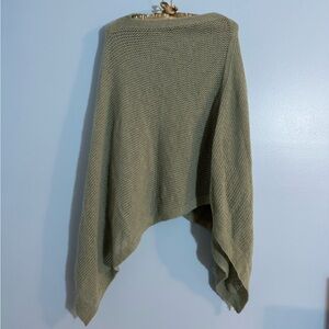 Sage green knitted poncho One Size